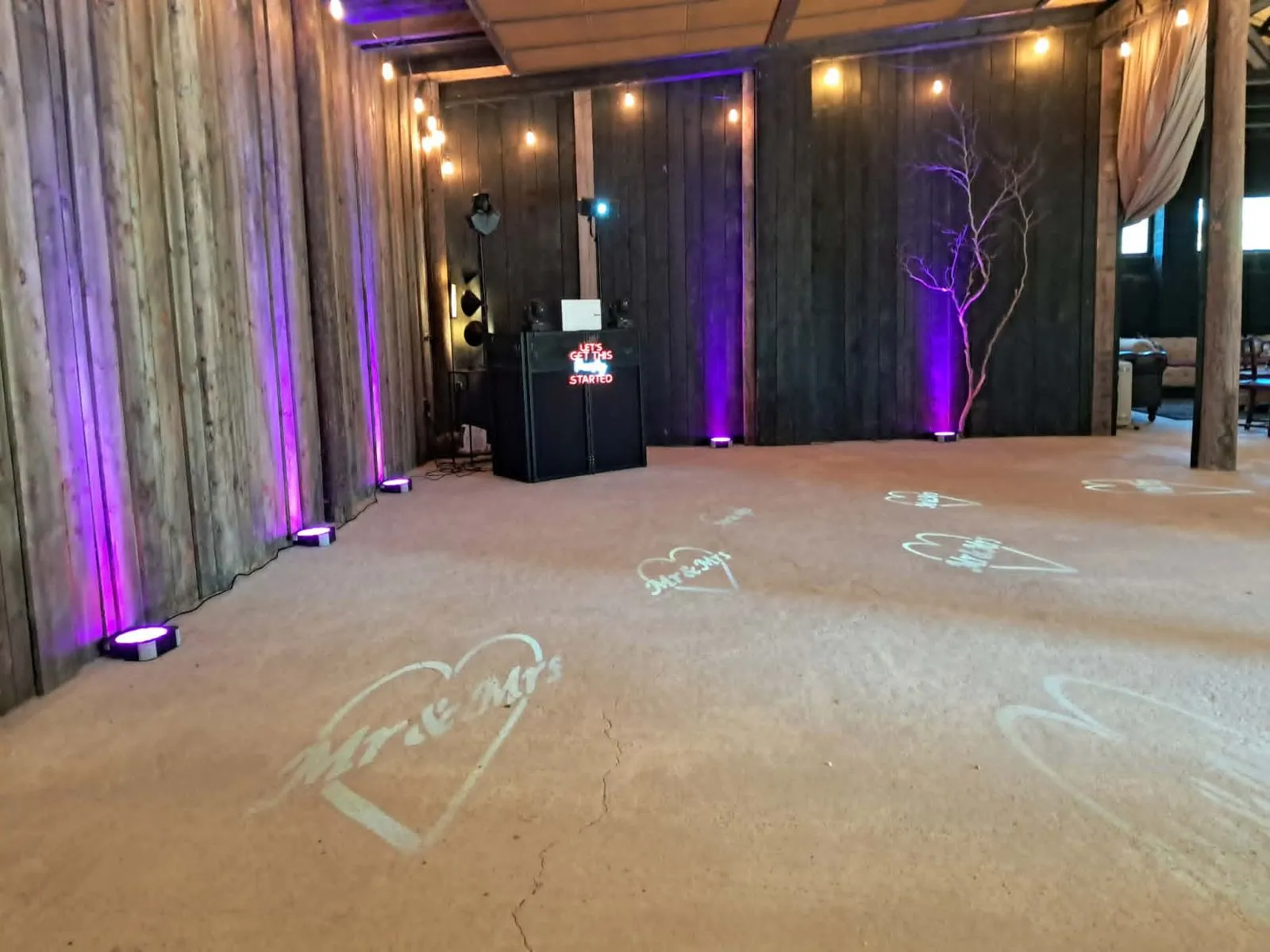 Wedding DJ & Entertainment - 50d1e5c1 04f5 4291 b9b0 141996ccf41c